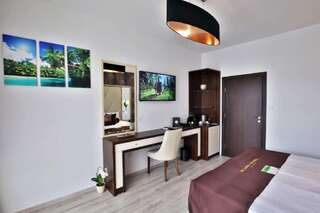 Отель Prestige Deluxe Hotel Aquapark Club- All inclusive Золотые Пески Two-Bedroom Deluxe Suite with Balcony-19