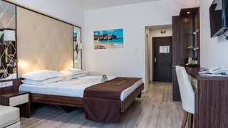 Отель Prestige Deluxe Hotel Aquapark Club- All inclusive Золотые Пески Двухместный номер Делюкс с 1 кроватью или 2 отдельными кроватями и балконом-5
